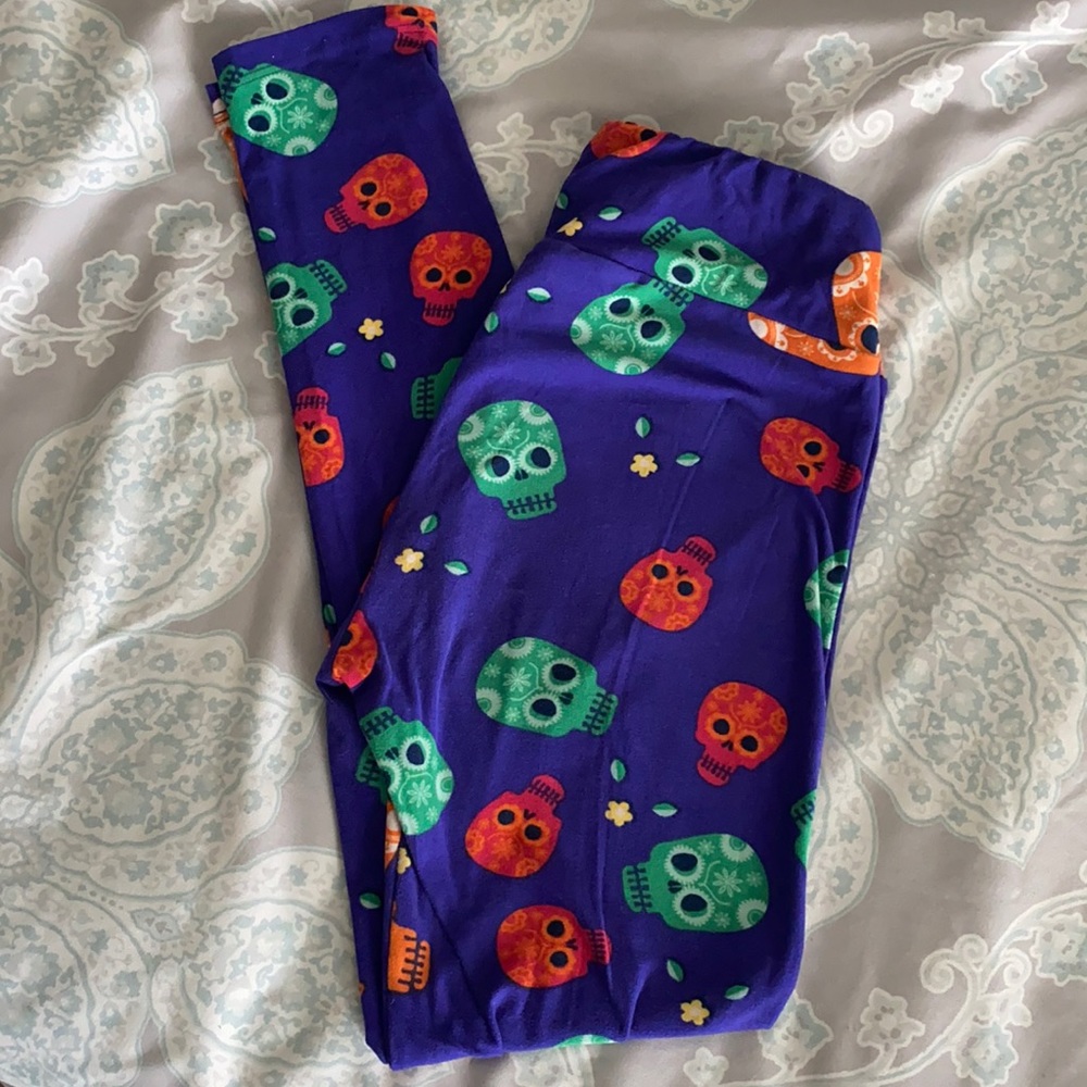 LuLaRoe Skull Leggings